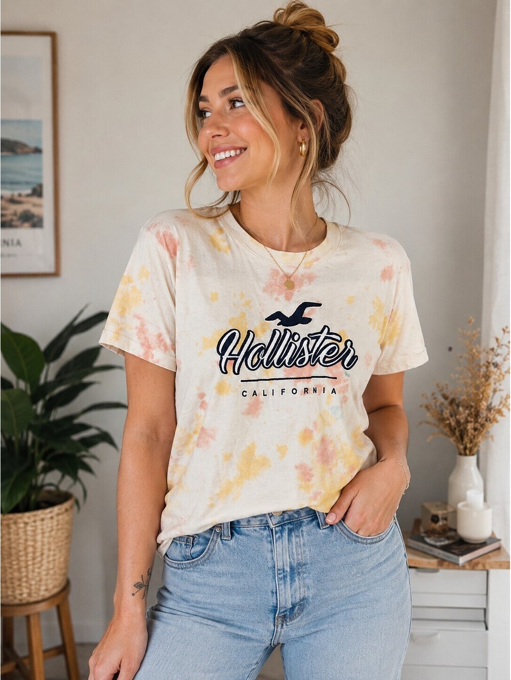 Hollister California Women’s Tie-Dye Classic T-Shirt – Size Large